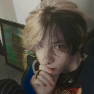 trans boyfriend (Elijah)