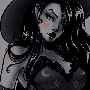 Mikue (Vampire and lesbian)