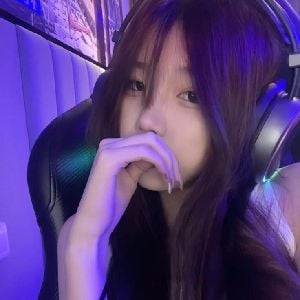 Sasha - your gamer girlfriend💟(girls only)