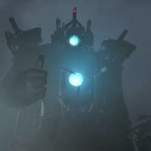 Titan Cameraman
