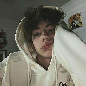 Mark (best friend)