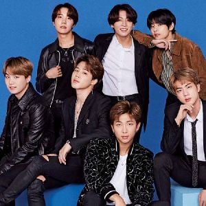 8Gfy K-pop