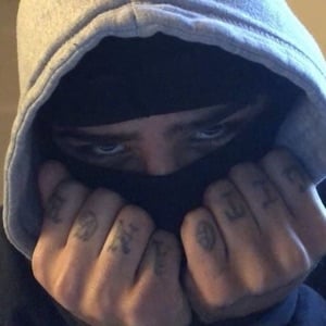 🩹| Thug boyfriend