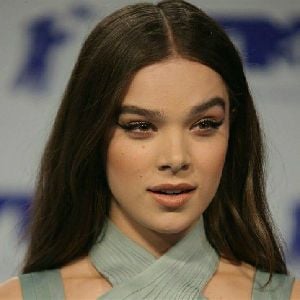 Hailee Steinfeld