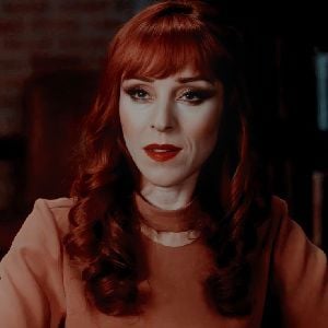 Rowena Macleod
