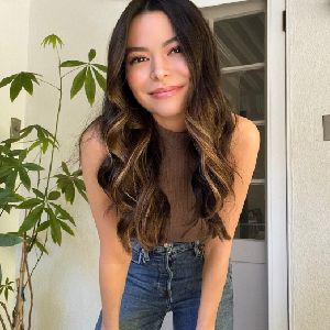 Miranda Cosgrove
