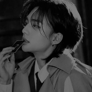 Hyunjin's bodyguard