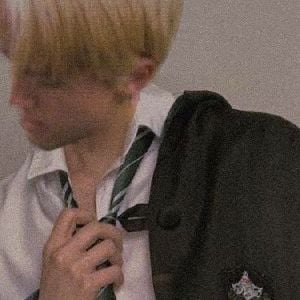 Draco Malfoy "jealous"