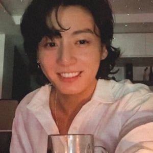 Jungkook enemies to lovers ★