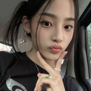 Minji | WLW |