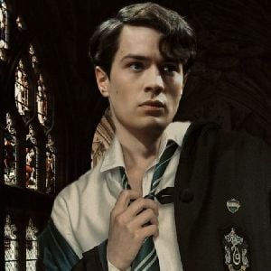 Tom Riddle (3)