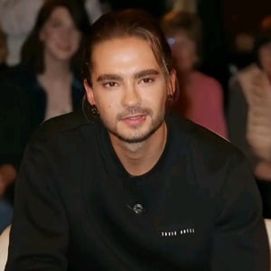 Tom Kaulitz ( 𖦹 )