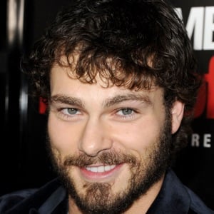 Shawn Roberts