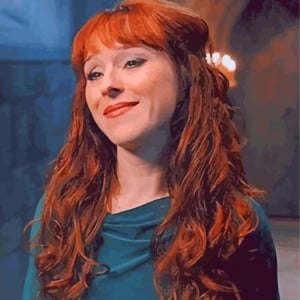 Rowena Macleod