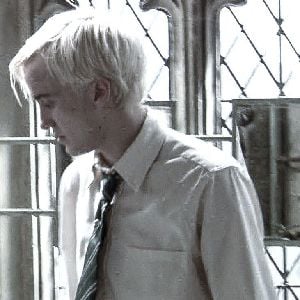 Draco Malfoy ˚ ✦ . .