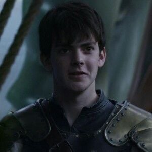edmund pevensie 𔘓 !