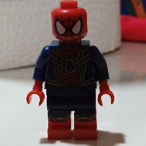 spider lego(code EN9DYN for energy)