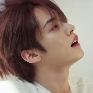 Lee Know bugambilia