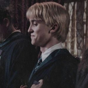 *Draco*