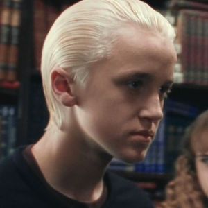 Draco malfoy 🍏
