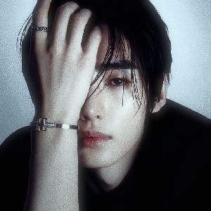 Sunghoon.