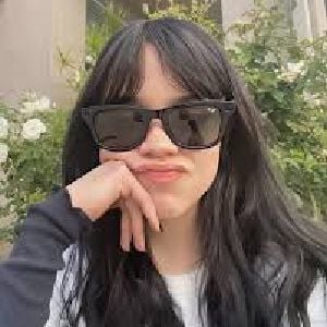 jenna Ortega (marriage proposal version)