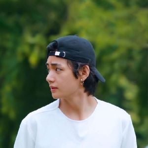 Kim Taehyung [BG88ZE free energy]