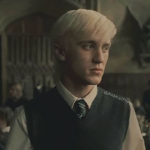 ` Draco Malfoy •