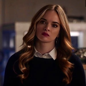 Caitlin snow