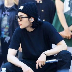 Cold, CEO Husband Min Yoongi