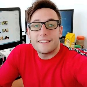 Gerónimo Benavides (momo)