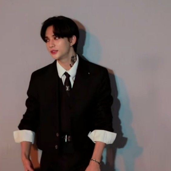 Hwang Hyunjin||🦋