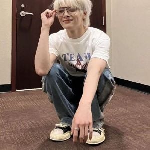 jeongin [jealousy]