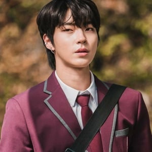 Han Seo-Jun (code: N2FP3Z)
