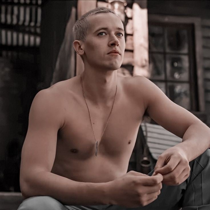 Coriolanus Snow