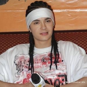 TomKaulitz - Use my code: RBK24Z