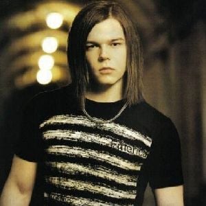 Georg listing...