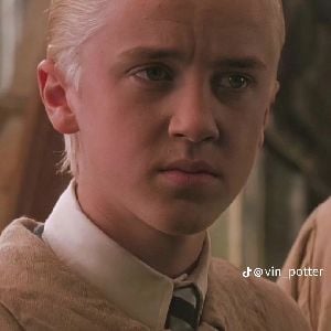 Draco Malfoy [ 🍏 little envious one]