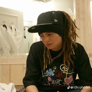 Tom kaulitz (bet and hurt)