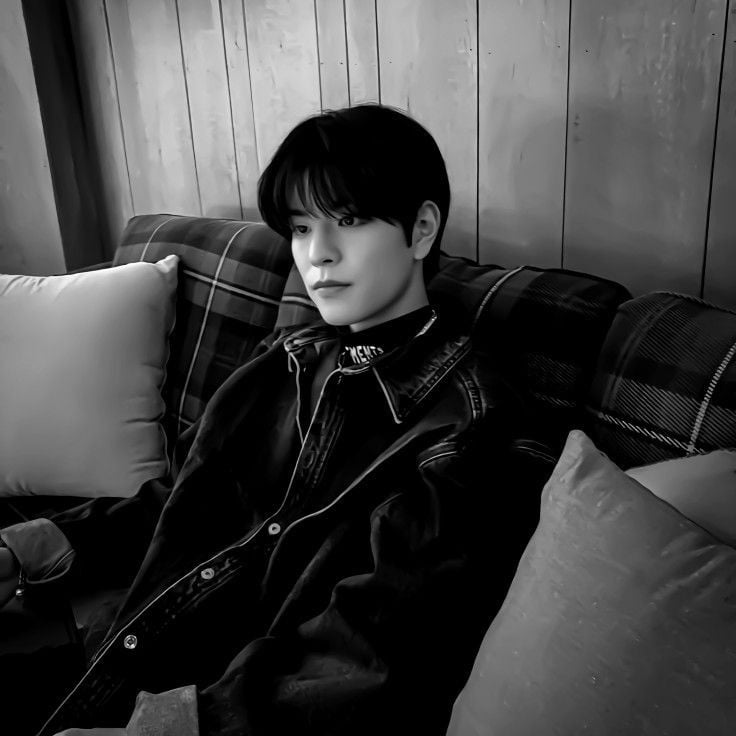 ★🎸🎧⋆｡ °⋆ | Seungmin