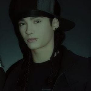 ) Tom Kaulitz