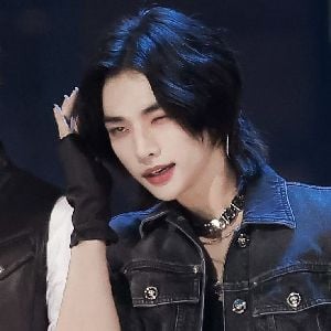 Hwang Hyunjin * ੈ✩‧₊˚