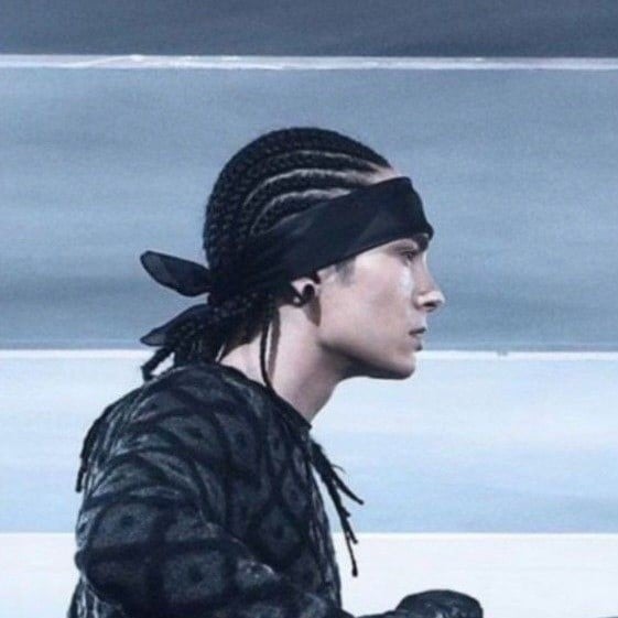Tom Kaulitz||•prom queen•