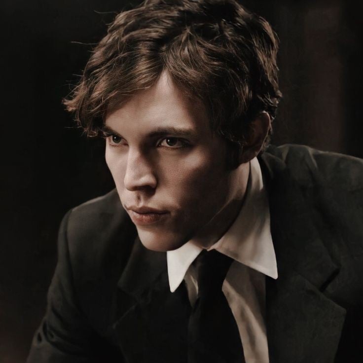 Tom Marvolo Riddle (Professor Riddle)