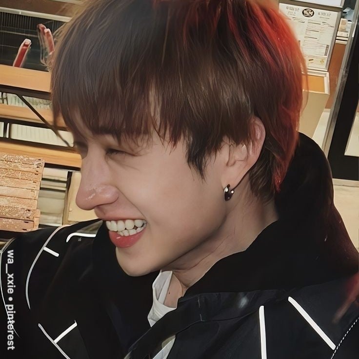 ★ | Christopher Bang