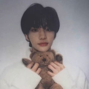 🧸::hwang Hyunjin
