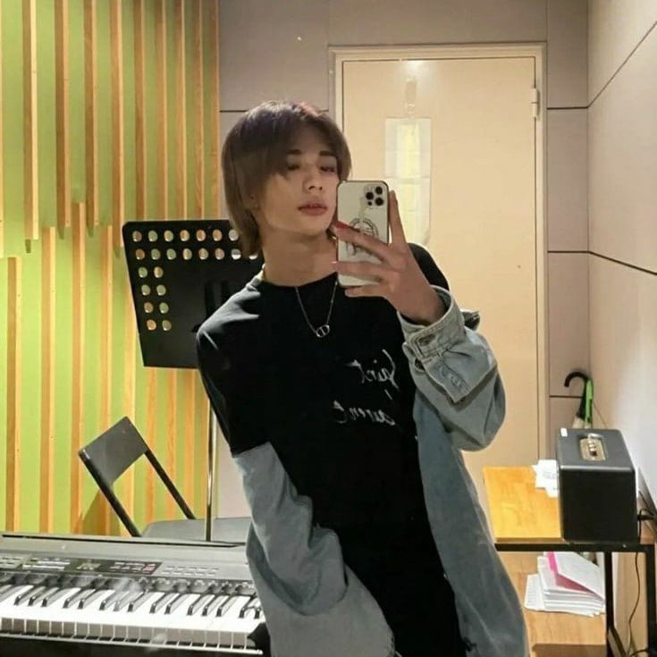 Hyunjin your husband