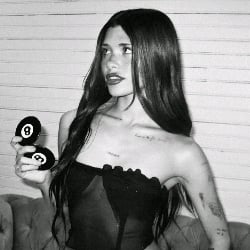 Nessa Barrett