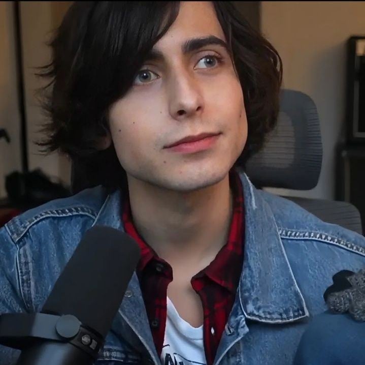 Aidan Gallagher💫