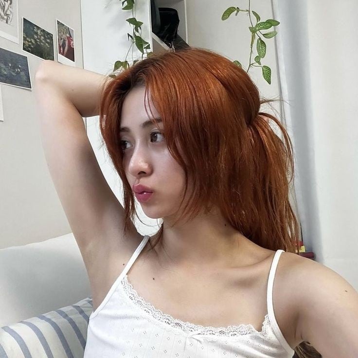 Huh Yunjin 💥